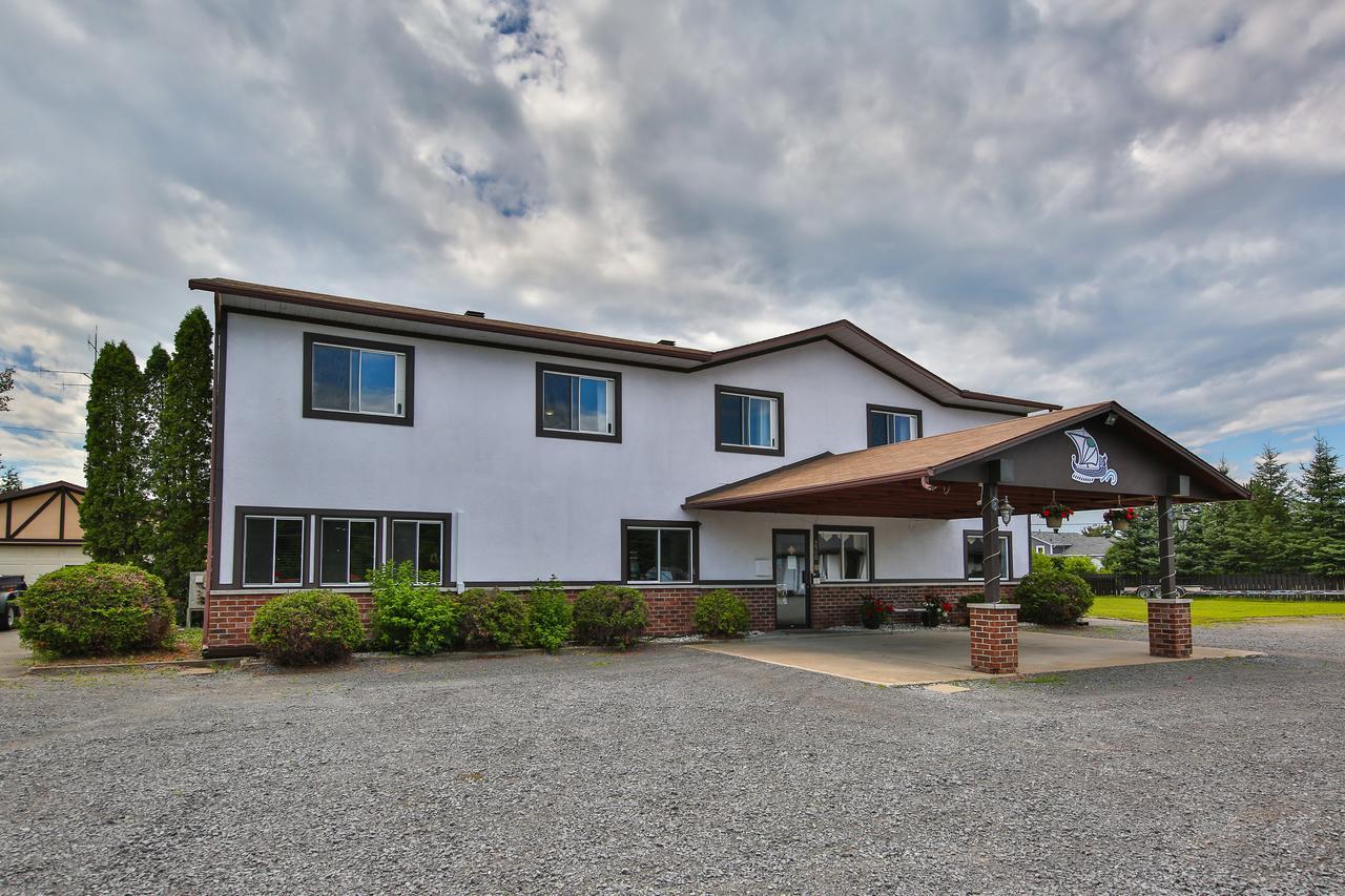 Auberge Motel Drakkar Шавиниган Экстерьер фото